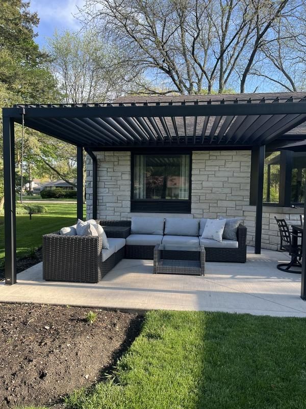 Custom Louvered Pergola Design